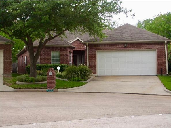 7115 W Hearthstone Green Drive, Houston TX 77095