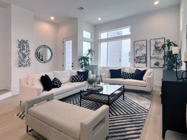 303 Marcella Street L, Houston TX 77091