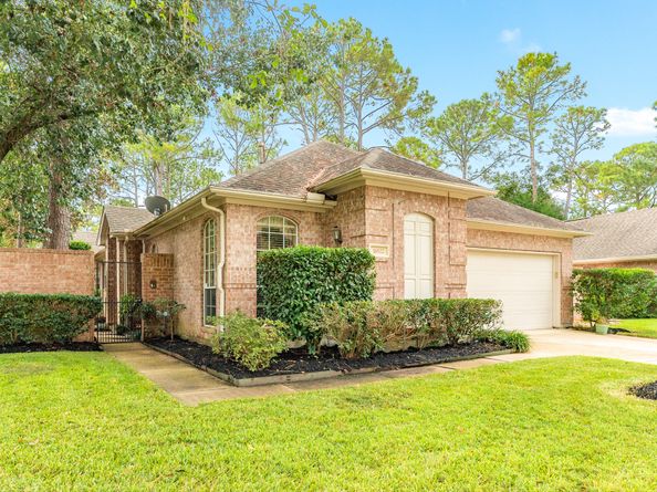 16522 Shadow Path Drive, Pasadena TX 77059