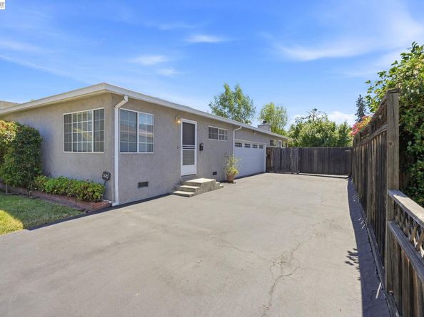 1318 Hudson St, Redwood City CA 94061