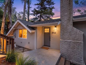 5924 Balboa Dr