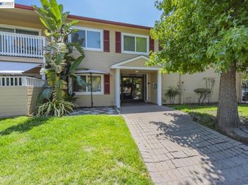 1570 165Th Ave