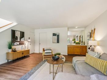 61 Parkview Ter
