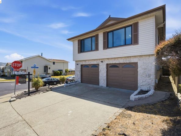 465 Verducci Dr, Daly City CA 94015