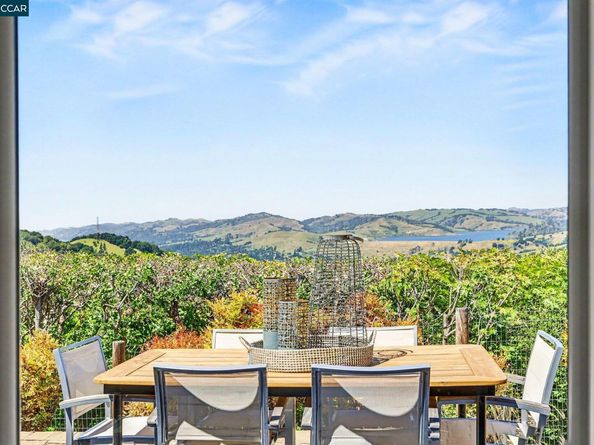3 Camino Del Cielo, Orinda CA 94563