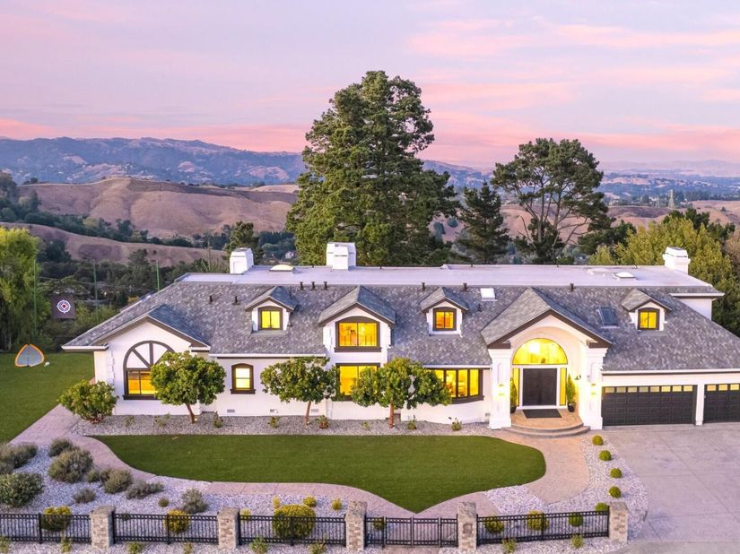 83 Donald Dr, Orinda CA 94563