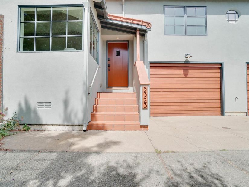 5323 Miles Ave, Oakland CA 94618