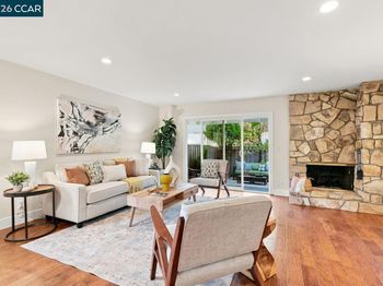 202 Miramonte Dr