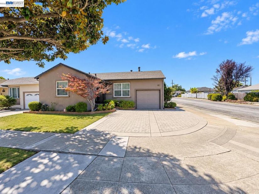 921 Hutchings Drive, San Leandro CA 94577