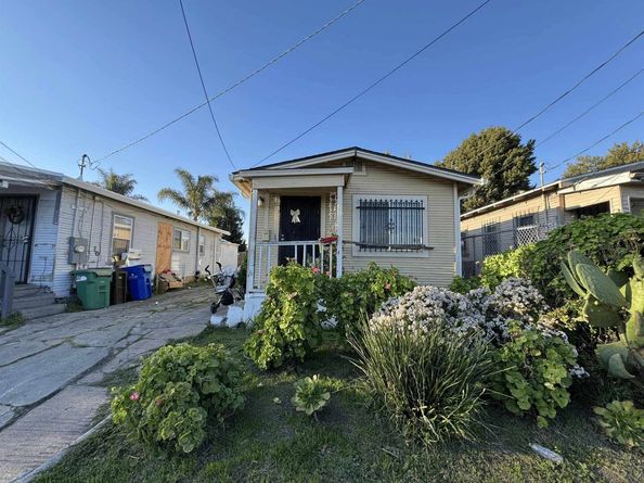 1823 Church St, Oakland CA 94621