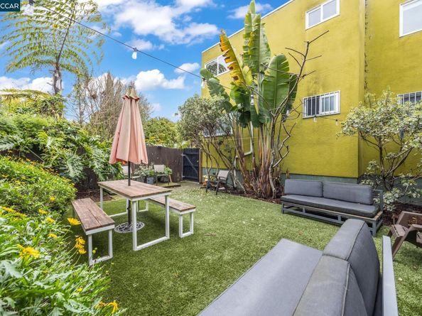 2327 10th Street 4, Berkeley CA 94710