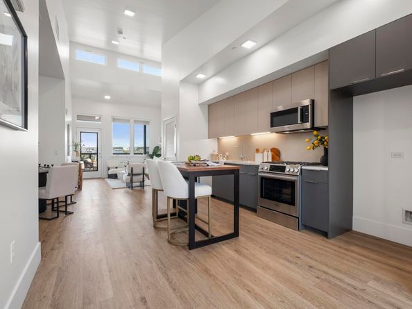 1545 32nd Street 309, Oakland CA 94608