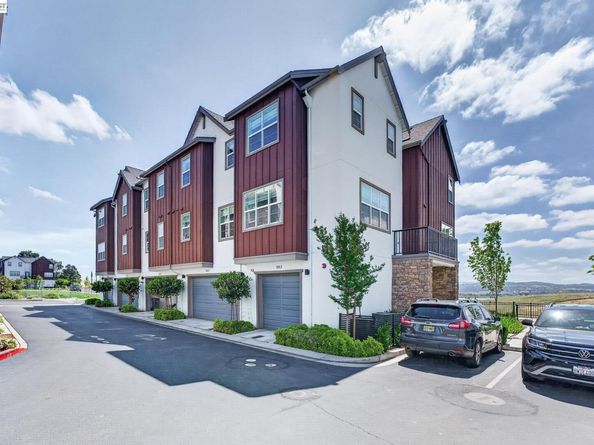 3986 Pino Grande Rd, Dublin CA 94568