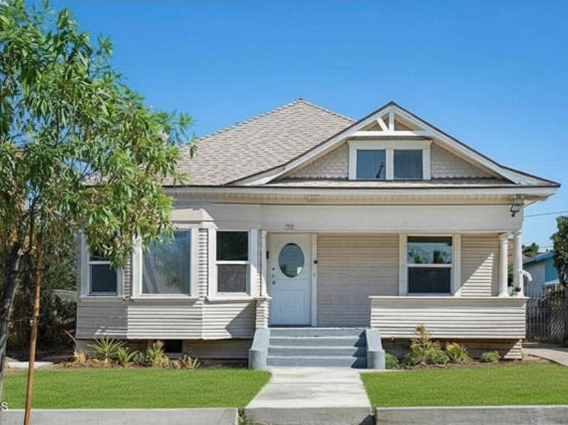 655 E 50th Street, Los Angeles CA 90011