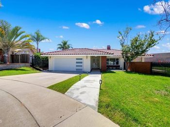 295 E Blue Mountain Way