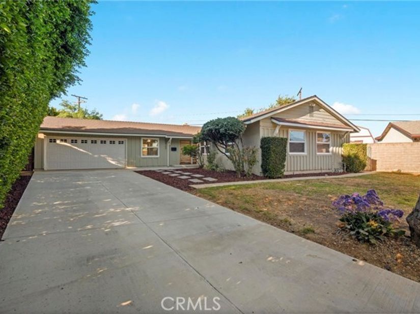 22923 Arminta Street, West Hills (los Angeles) CA 91304