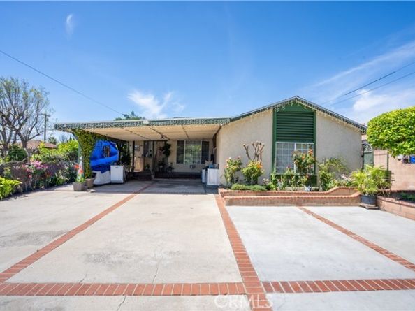 12849 Montague, Pacoima (los Angeles) CA 91331