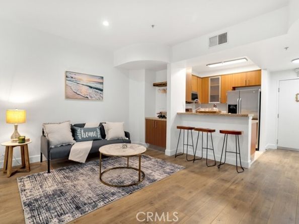 620 S Gramercy 338, Los Angeles CA 90005
