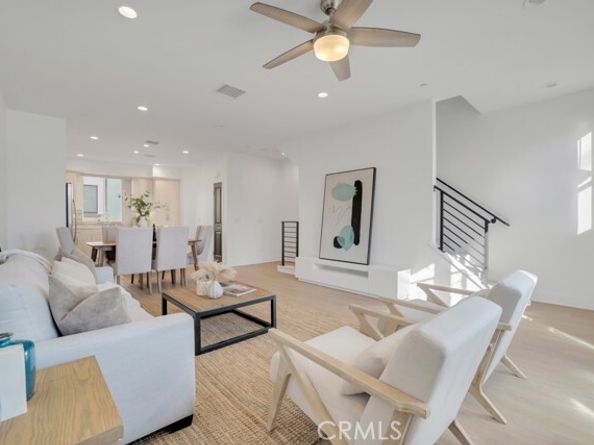 10832 W Riverton Court, Toluca Lake (los Angeles) CA 91602