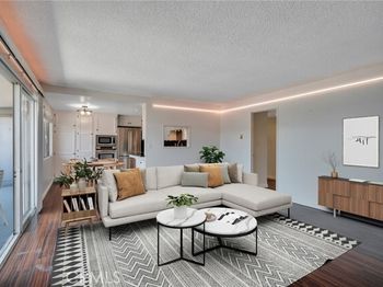 2940 W Carson