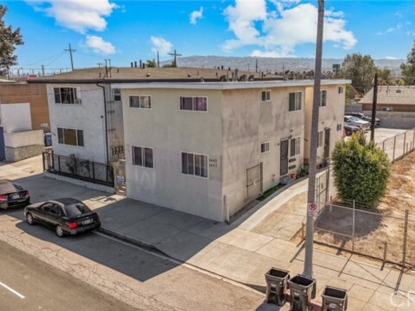 1445 N Wilmington, Wilmington (los Angeles) CA 90744