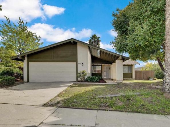 9931 Knollview Dr., Spring Valley CA 91977