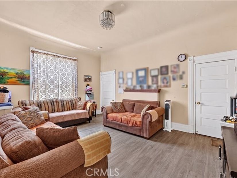 1664 W 12th, Los Angeles CA 90015