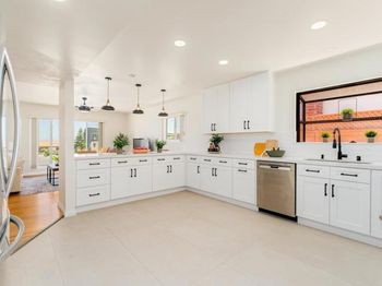 5736 Soledad Mountain Road
