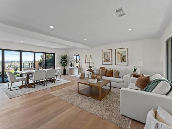 5777 Desert View Dr., La Jolla (san Diego) CA 92037