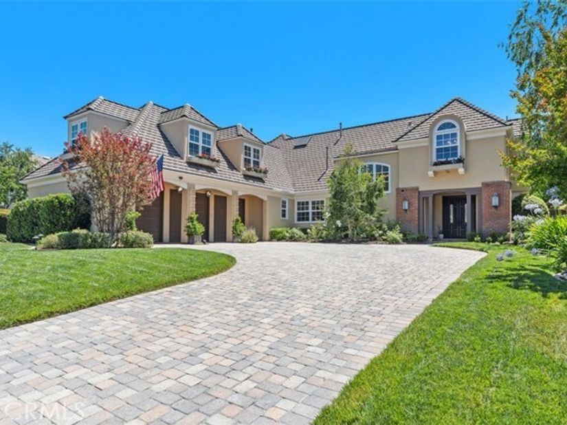 23182 Via Celeste, Laguna Hills CA 92679