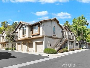 27 Chaumont Circle