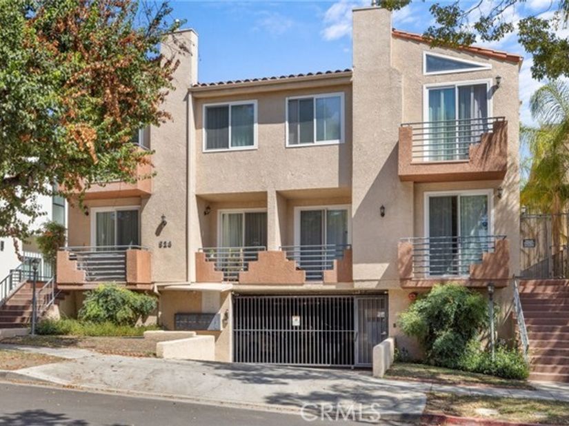 528 E. San Jose Ave 110, Burbank CA 91501