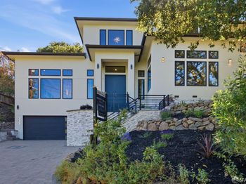 162 Los Robles Drive