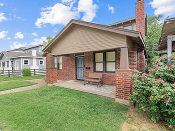 1120 E Terrell Avenue 
