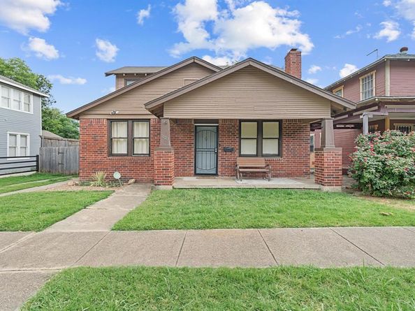1120 E Terrell Avenue , Fort Worth Texas 76104