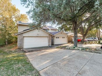 2040  Fleur De Lis Court  