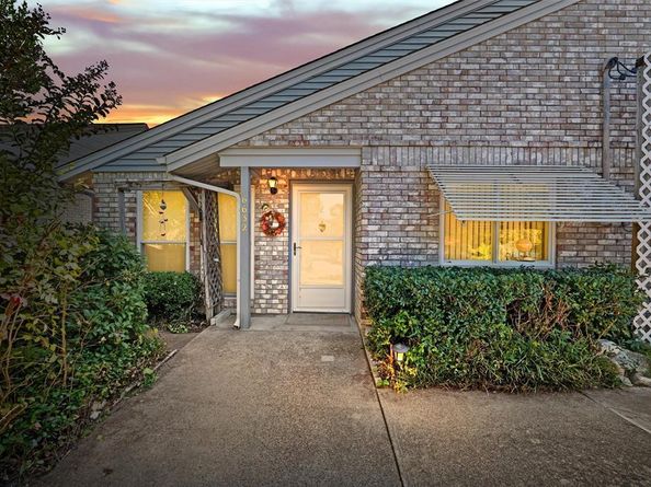 6632  Legters Drive , Dallas Texas 75236