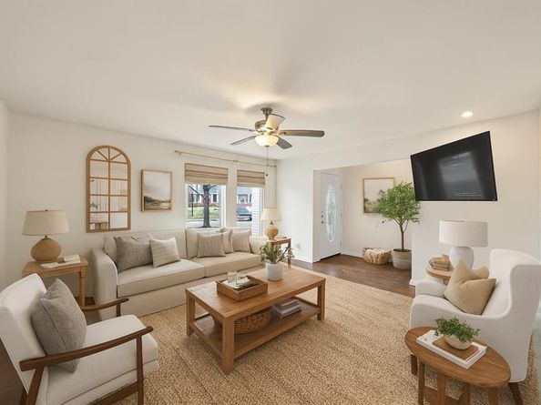 1205  Golden Trophy Drive , Dallas Texas 75232