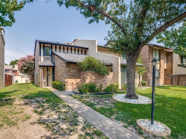 2009  Town Court , Garland Texas 75041