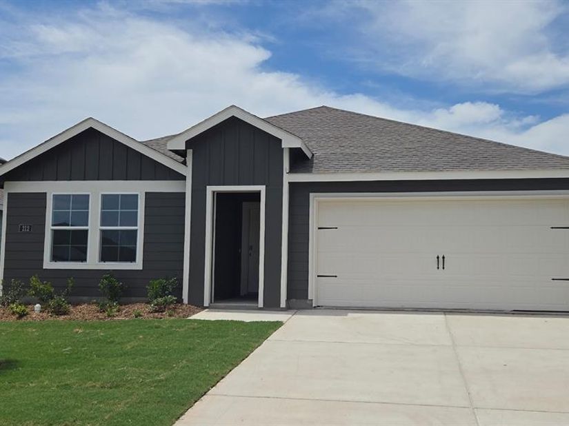 212  Whispering Pine Drive , Royse City Texas 75189