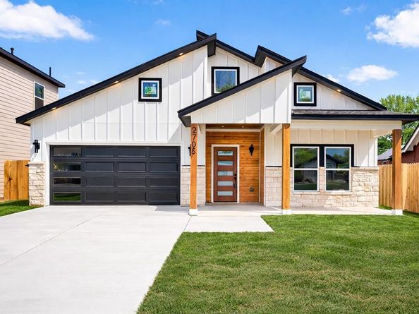 2705 S Jones Street , Fort Worth Texas 76104