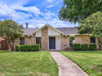1200  Creekwood Court 