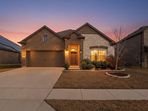 2824  Faro Road , Aubrey Texas 76227