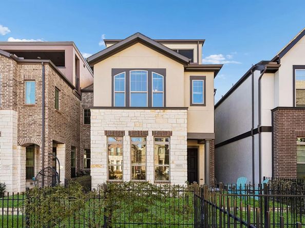 7119  Amber Grove Court , Dallas Texas 75231