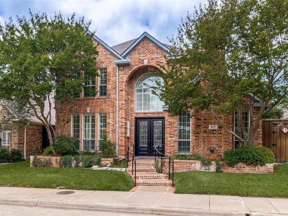 8607  Cherry Hill Drive , Dallas Texas 75243