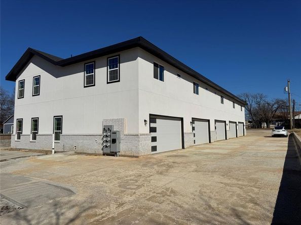 6800  Oak Crest Drive W, Kennedale Texas 76140