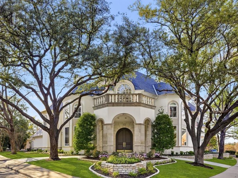 13  Downs Lake Circle , Dallas Texas 75230
