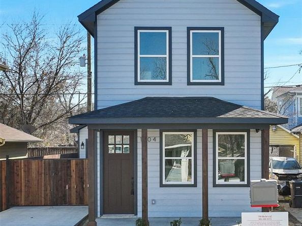 1104 E Annie Street , Fort Worth Texas 76104
