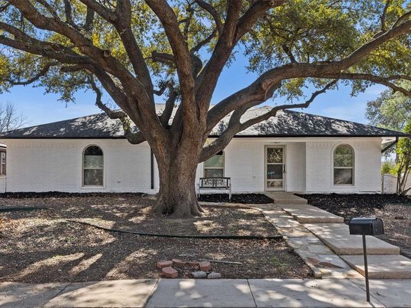 1870  El Paso Street , Lewisville Texas 75077