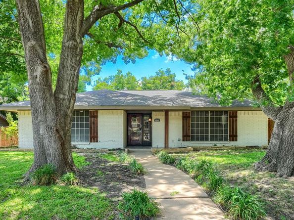 4049  Alicante Avenue , Fort Worth Texas 76133